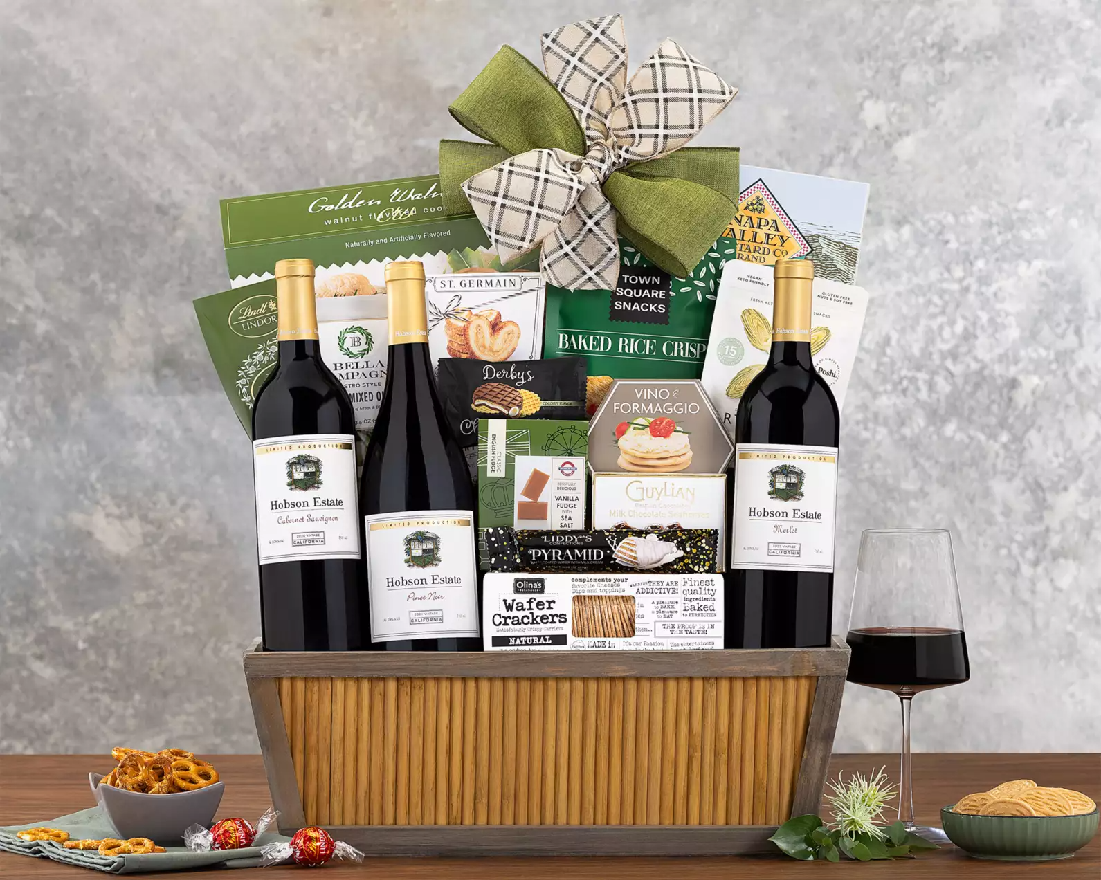 Hobson Estate Vino Rojo Trifecta Gift Basket