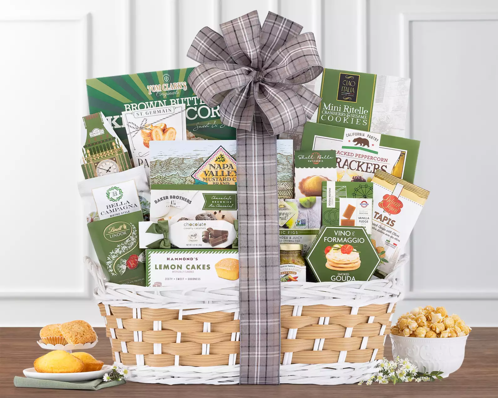 Green Supreme Gourmet Gift Basket