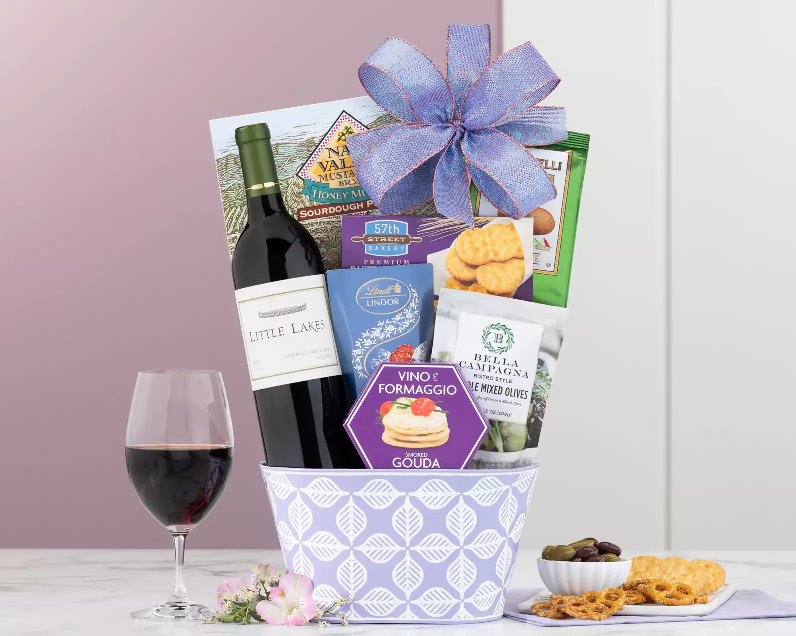 Little Lakes Red Wine Gift Basket