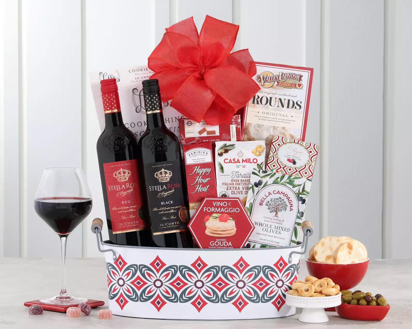 Stella Rosa Red & Black Wine Duet